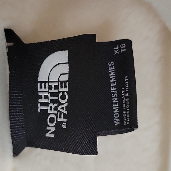 Women's North Face Cream Fleece Jacket - Picture 3 of 5